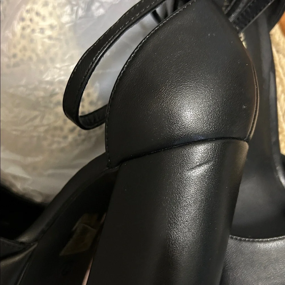 Dream pairs black platform heels